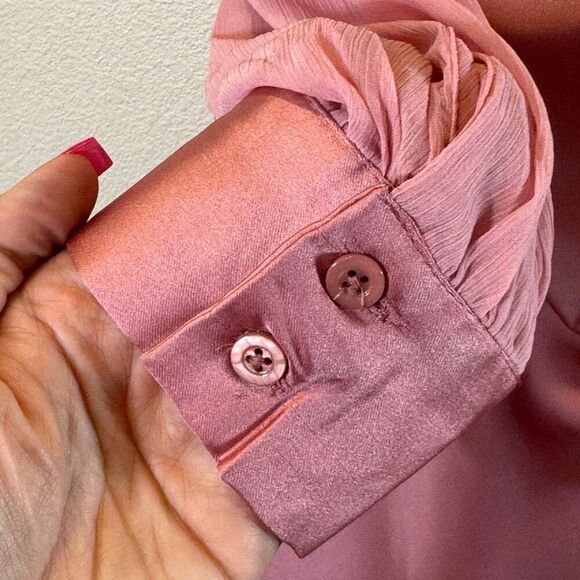 WEWOREWHAT Satin Silky Cowl Square Neck Cuffed Sleeves Mauve Mini Dress Size 2 - Picture 5 of 12